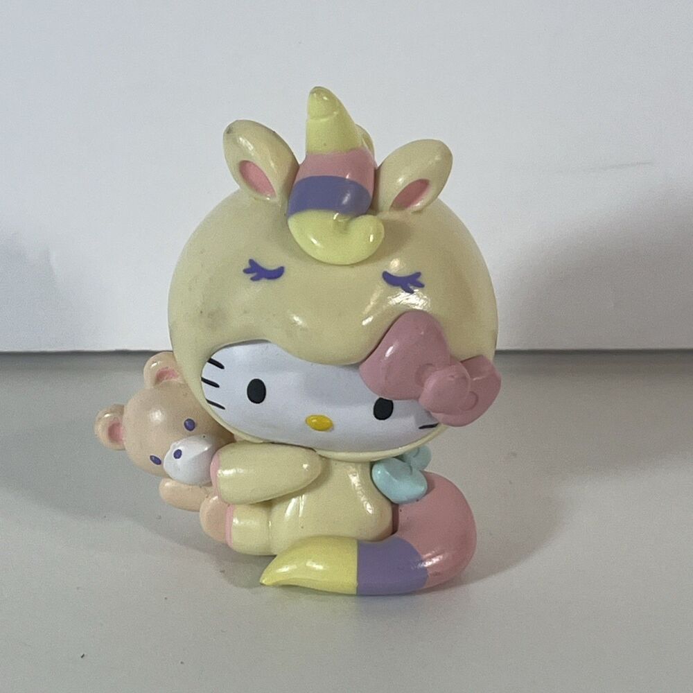 Hello Kitty and Friends Pastel Unicorn Figurine ￼